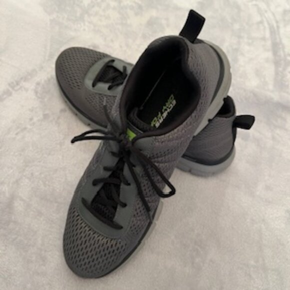 Sketchers Memory Foam Lite Weight Men's Athletic Tennis Shoe 12 - Picture 1 of 13